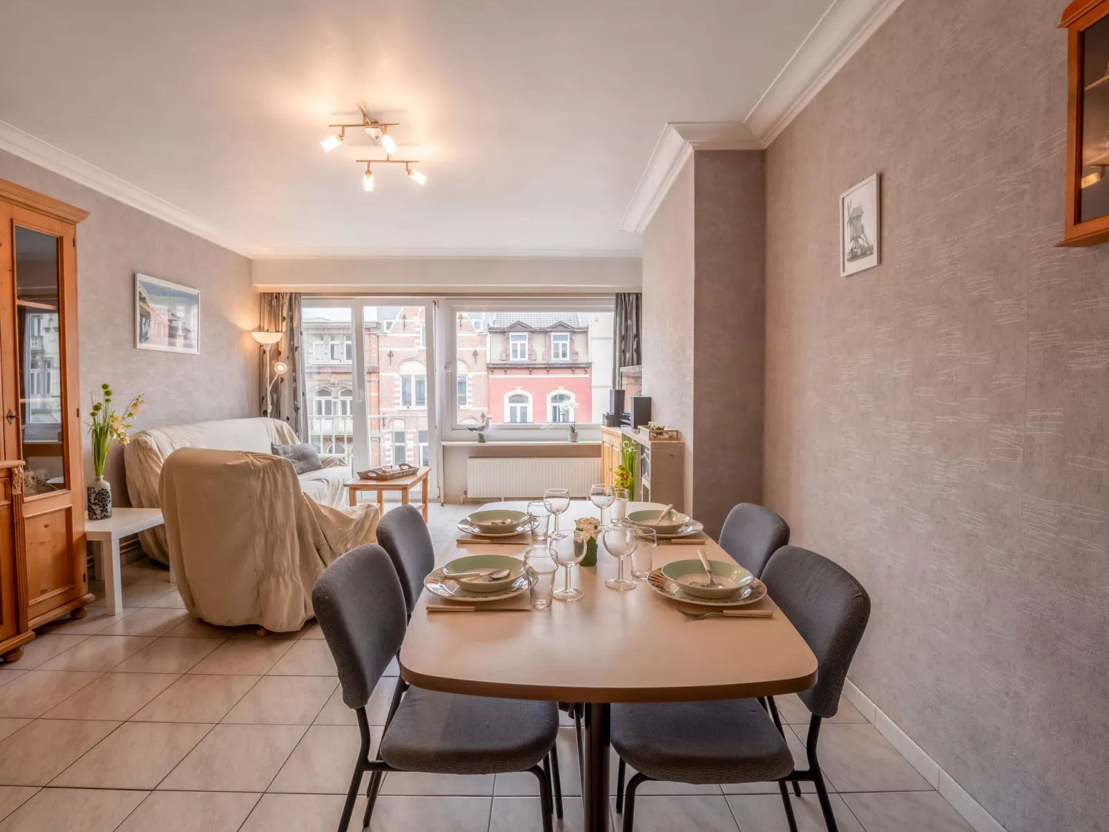 Centrally located "Graaf Jan"-Inside
