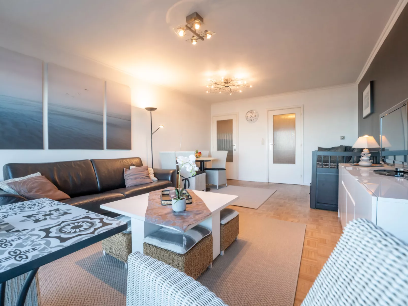 Golfslag with sea view-Inside