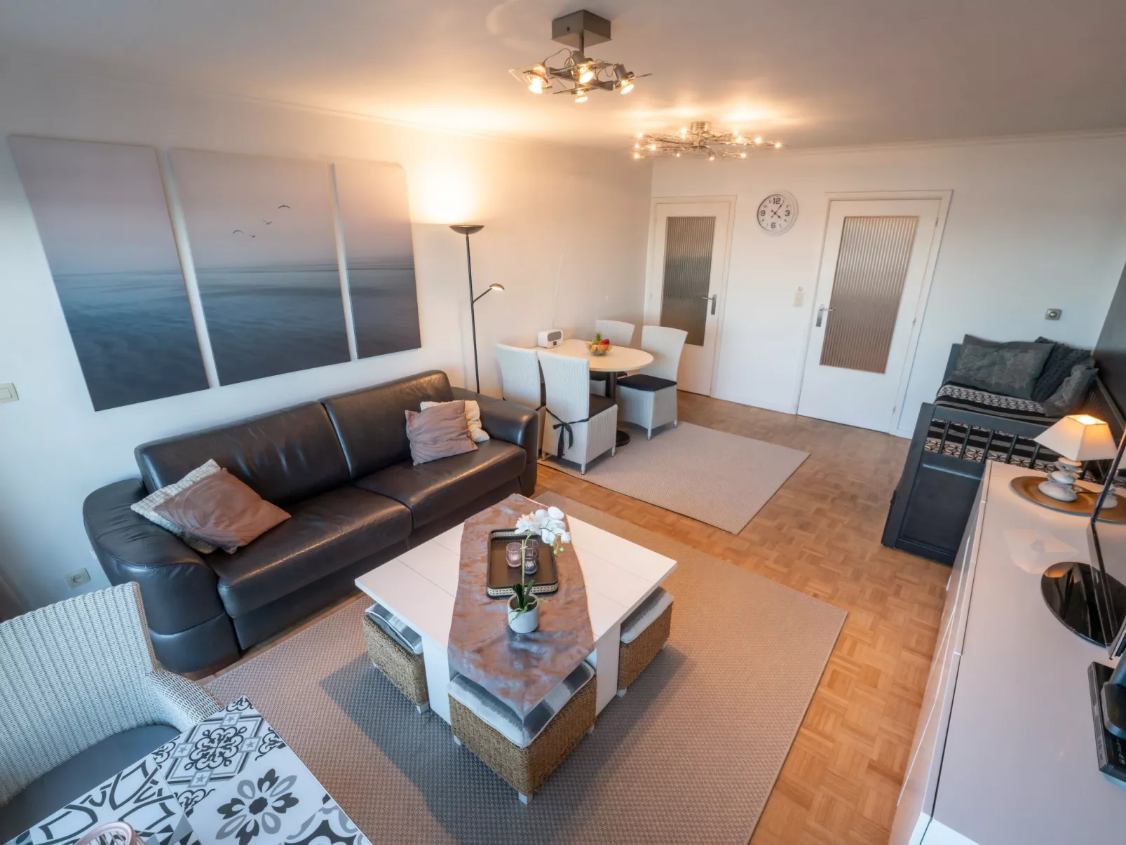 Golfslag with sea view-Inside