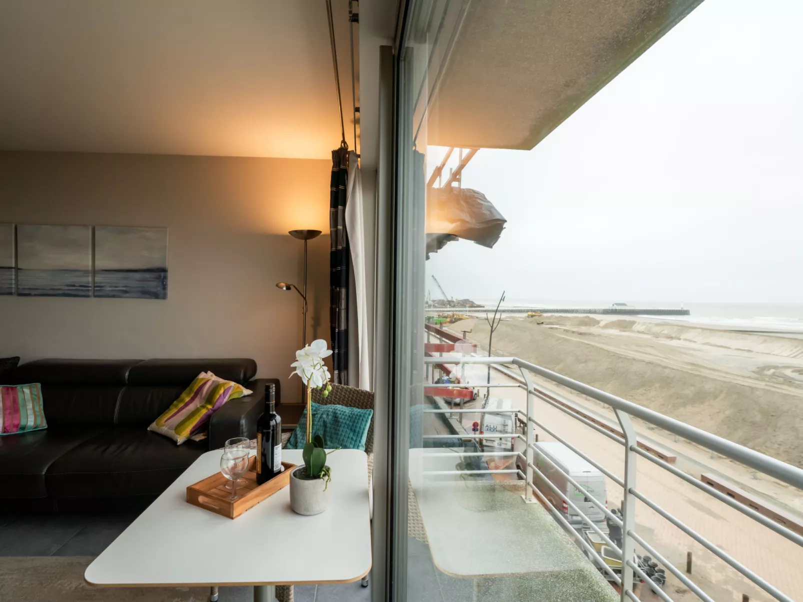 Savoie with sea view-Inside