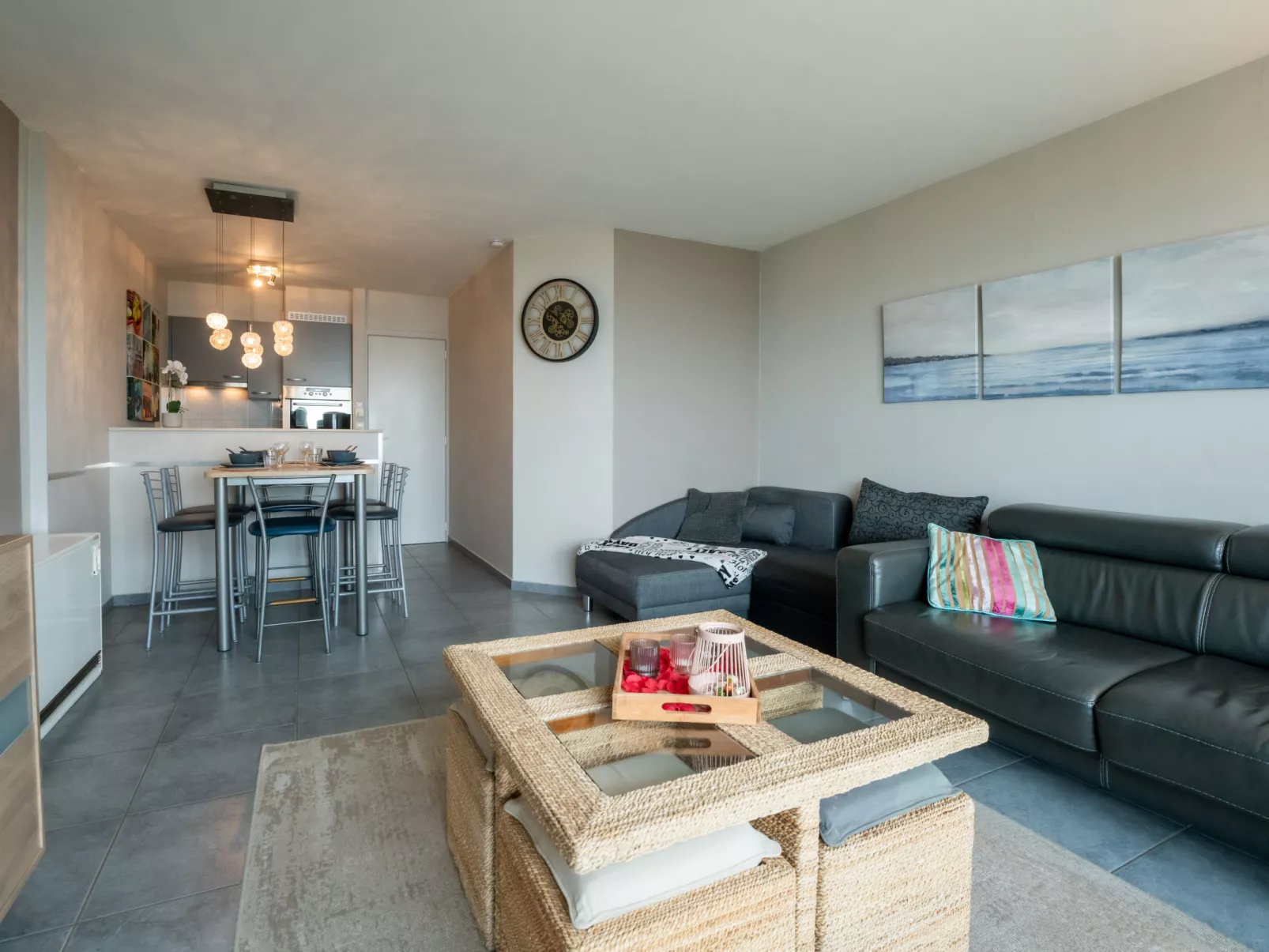Savoie with sea view-Inside