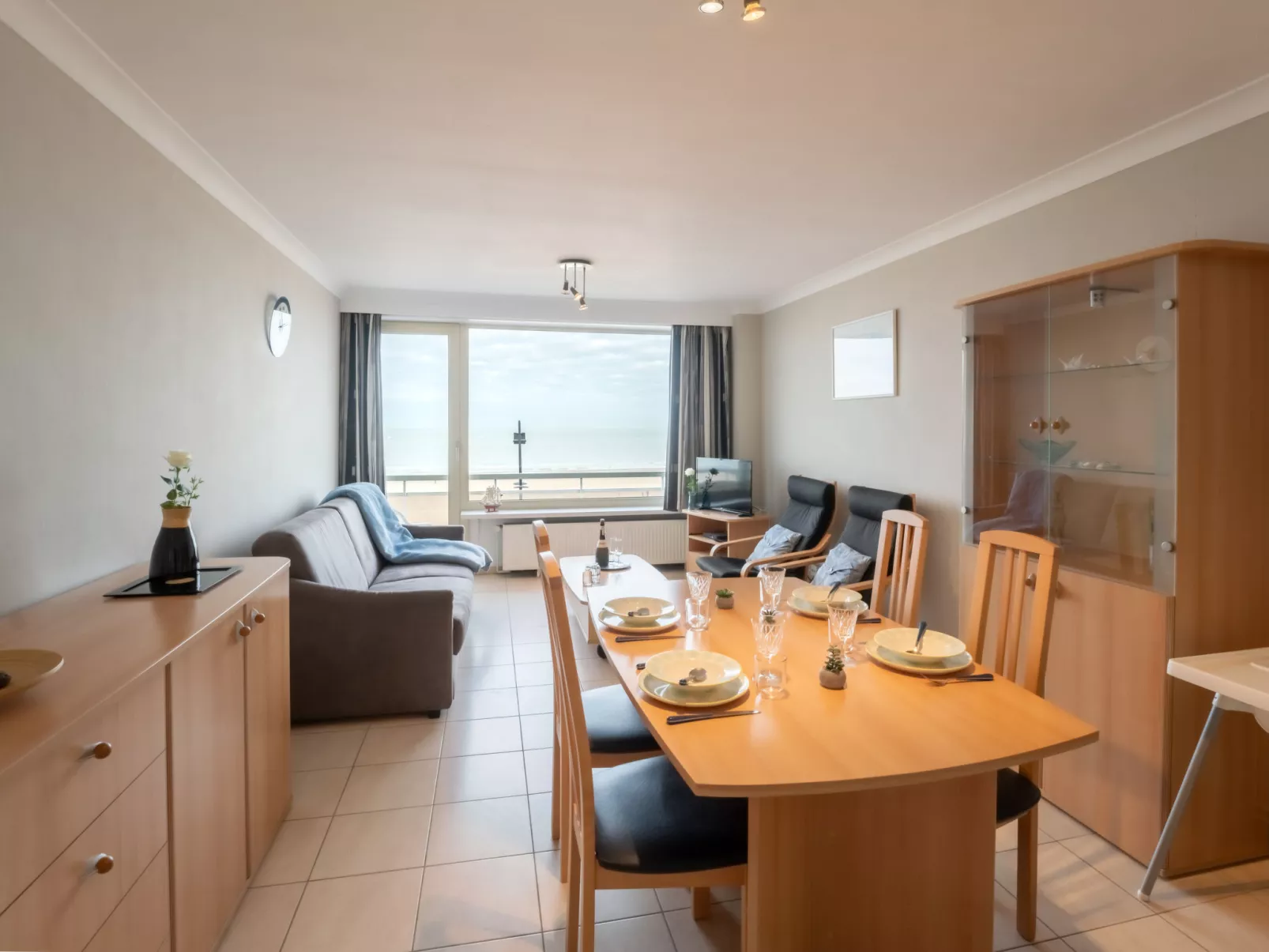 Seaview Getaway Belgium-Inside