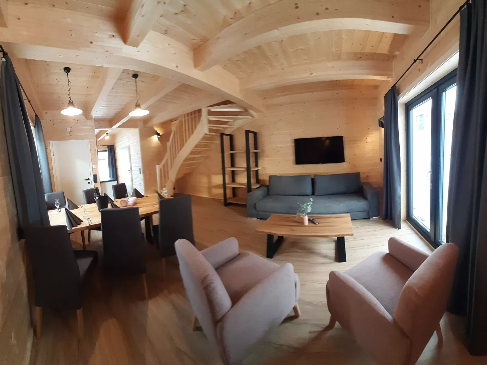 Haushälfte Alpenchalets