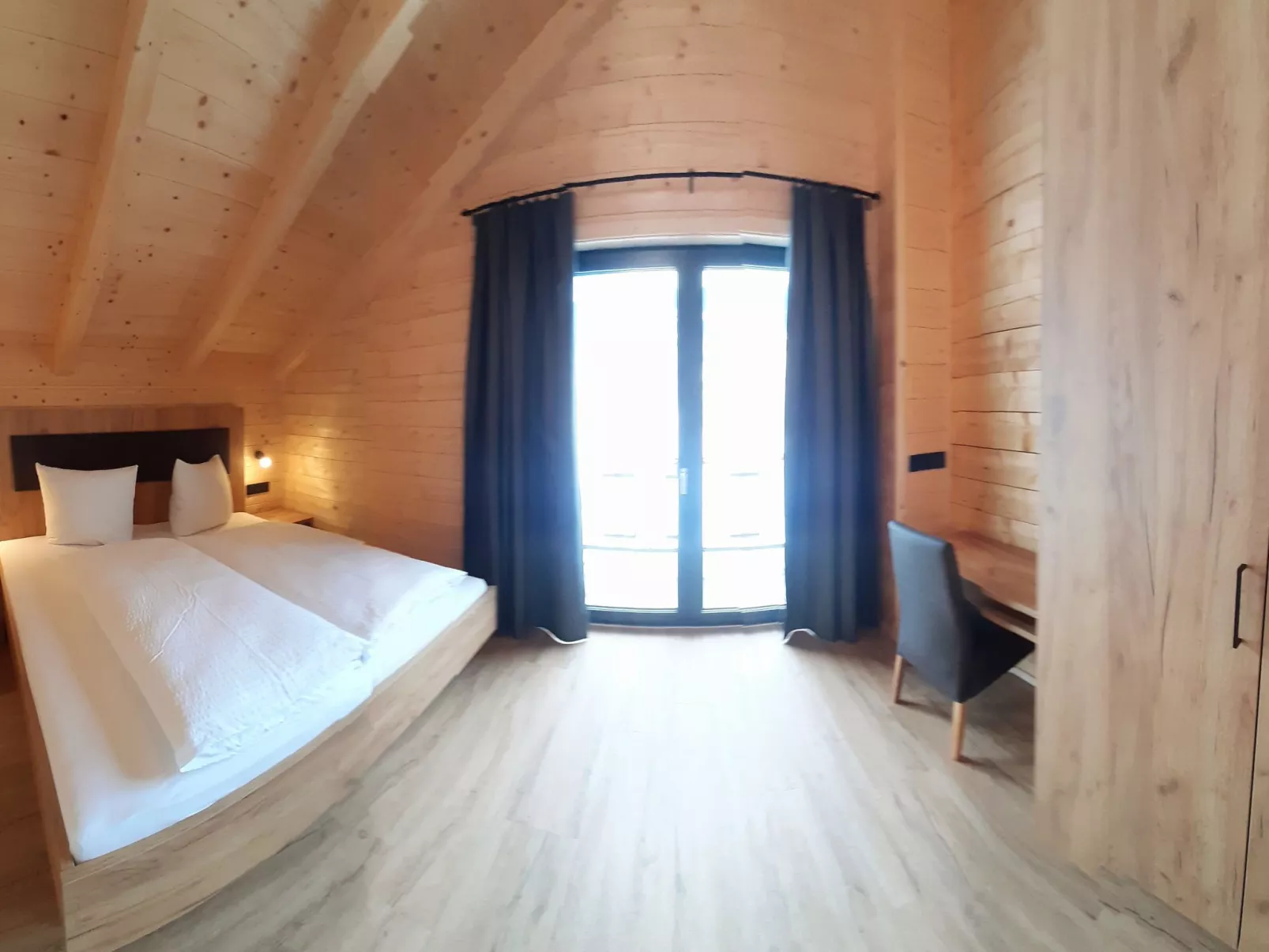 Haushälfte Alpenchalets