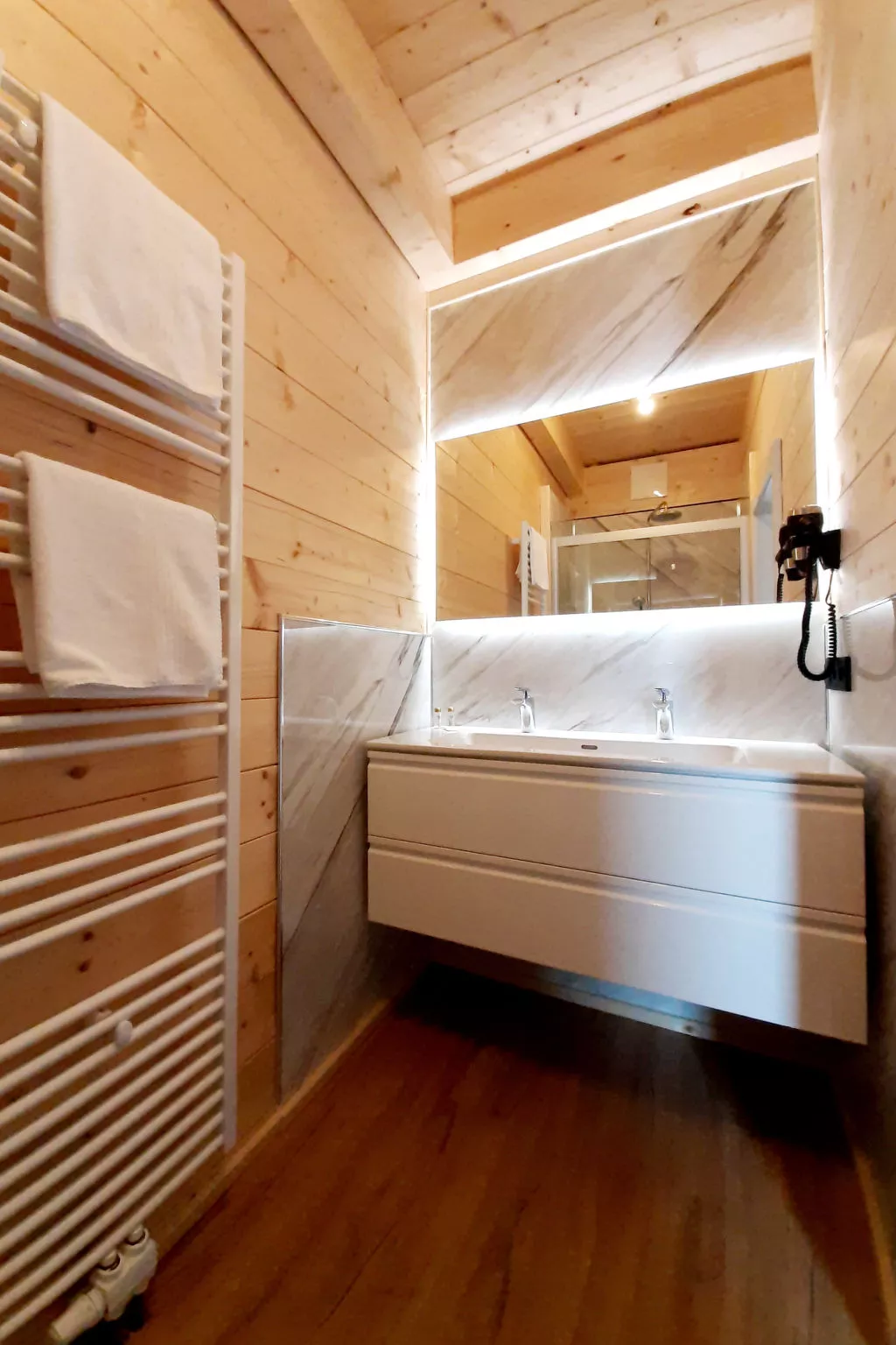 Haushälfte Alpenchalets-Inside
