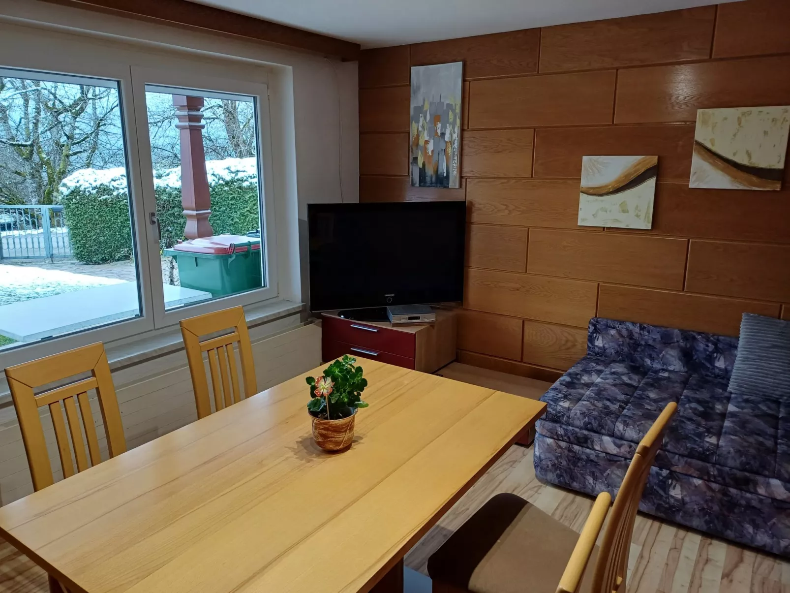 Schneeberger-Inside