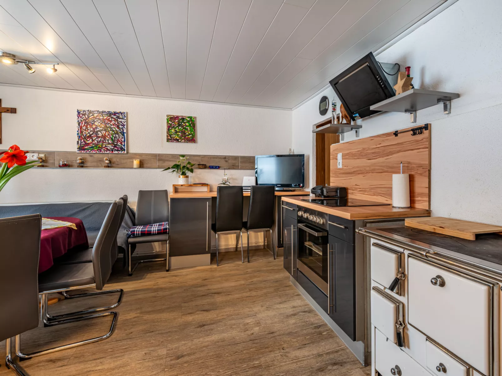 Haus Hilda-Inside