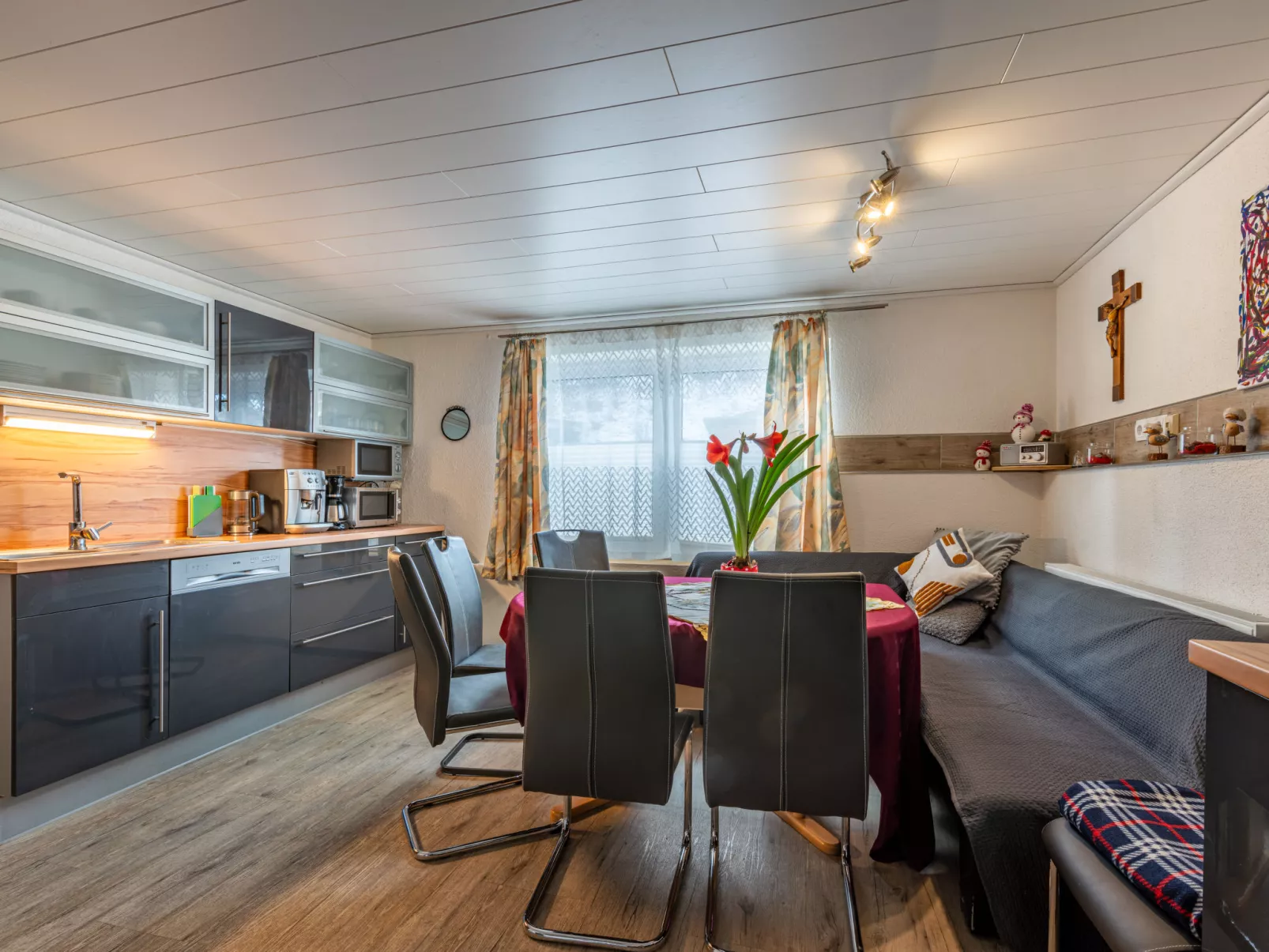 Haus Hilda-Inside