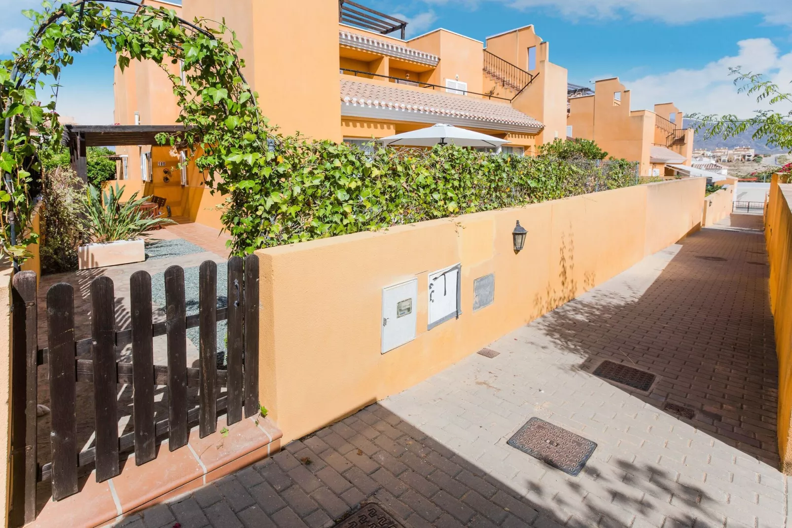 Casa Los Gallardos-Exterior summer