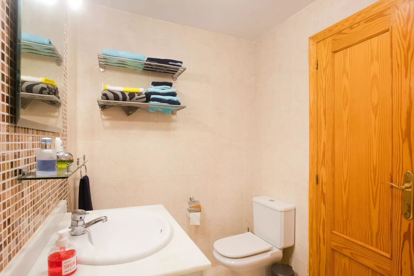 Casa Los Gallardos-Bathroom