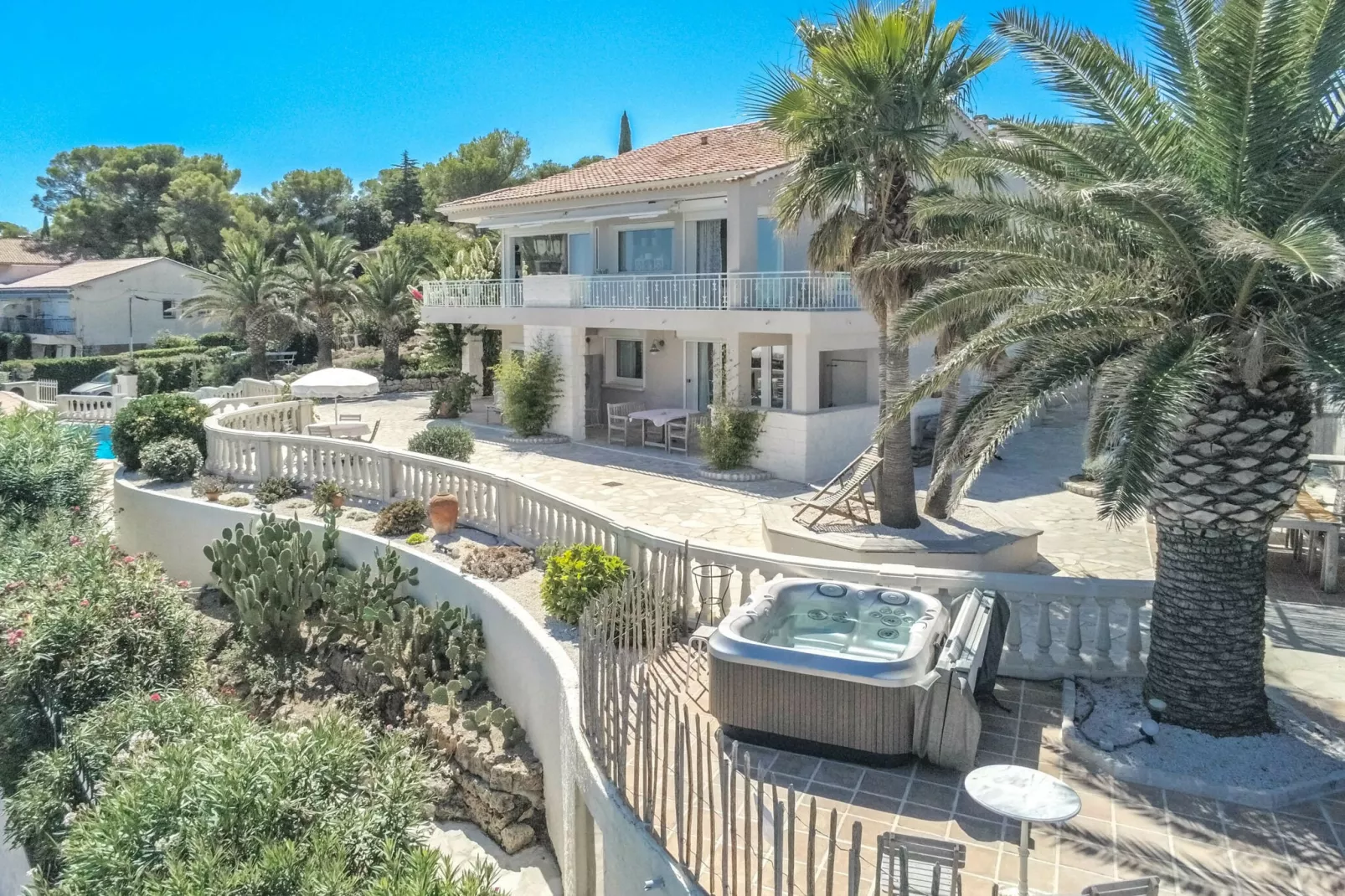 Villa Gaillarde 12 Pers-Exterior summer