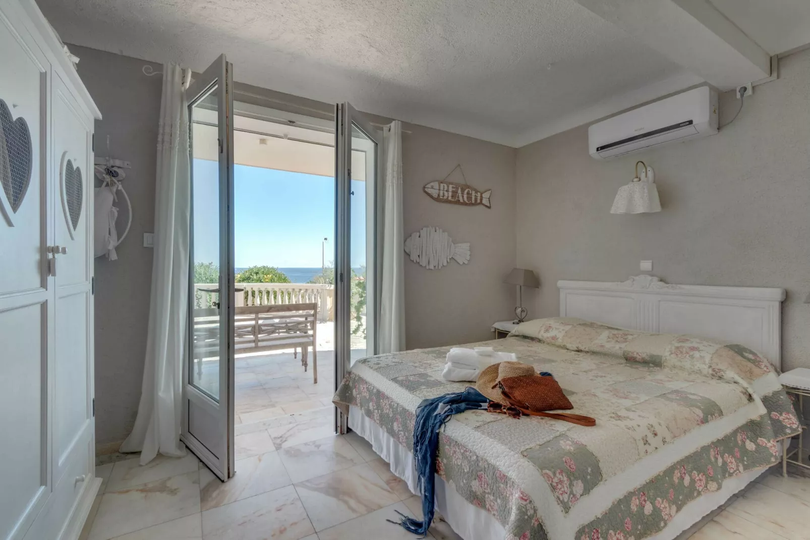 Villa Gaillarde 12 Pers-Bedroom