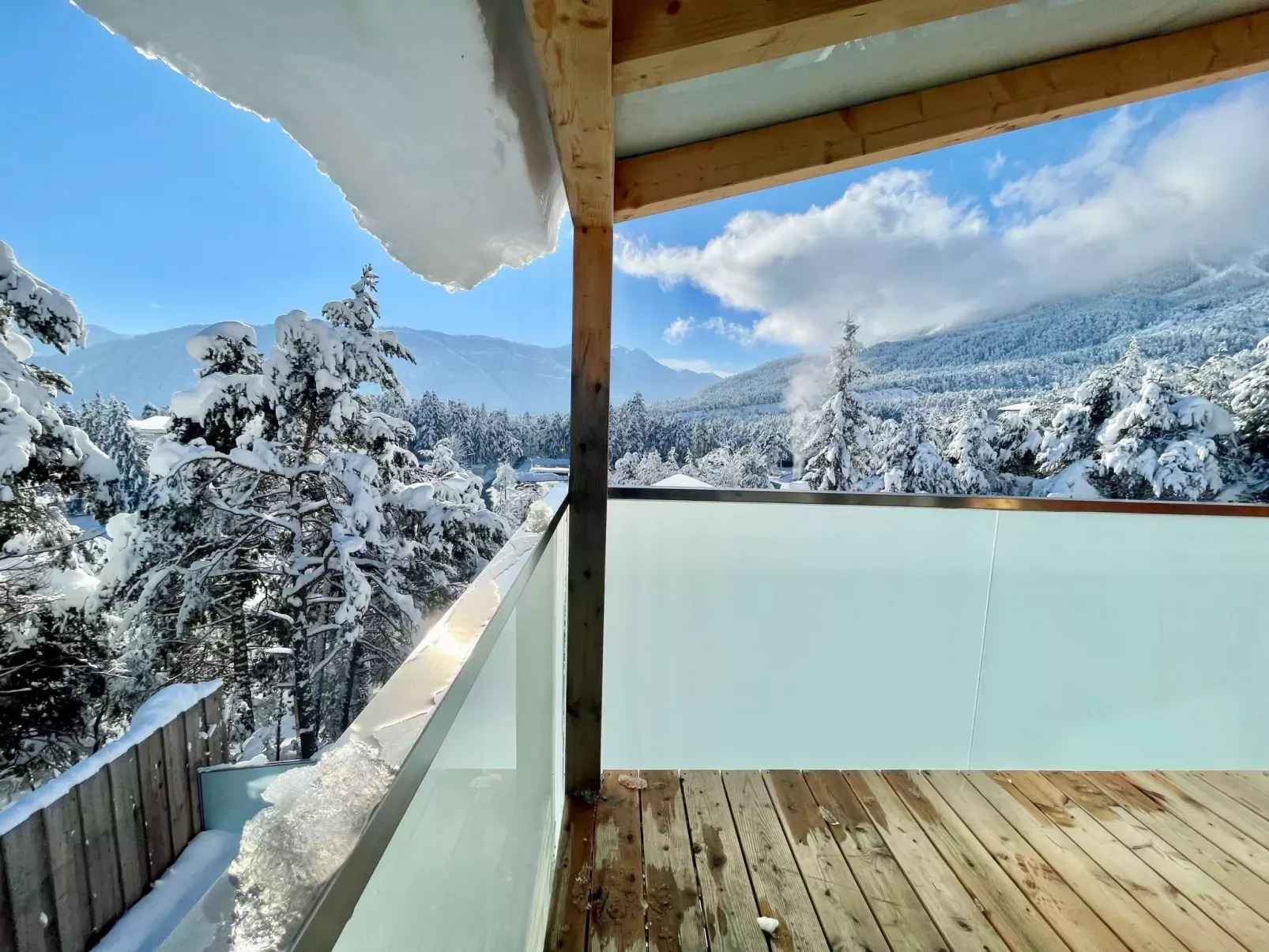 Sky-Chalet-Outside