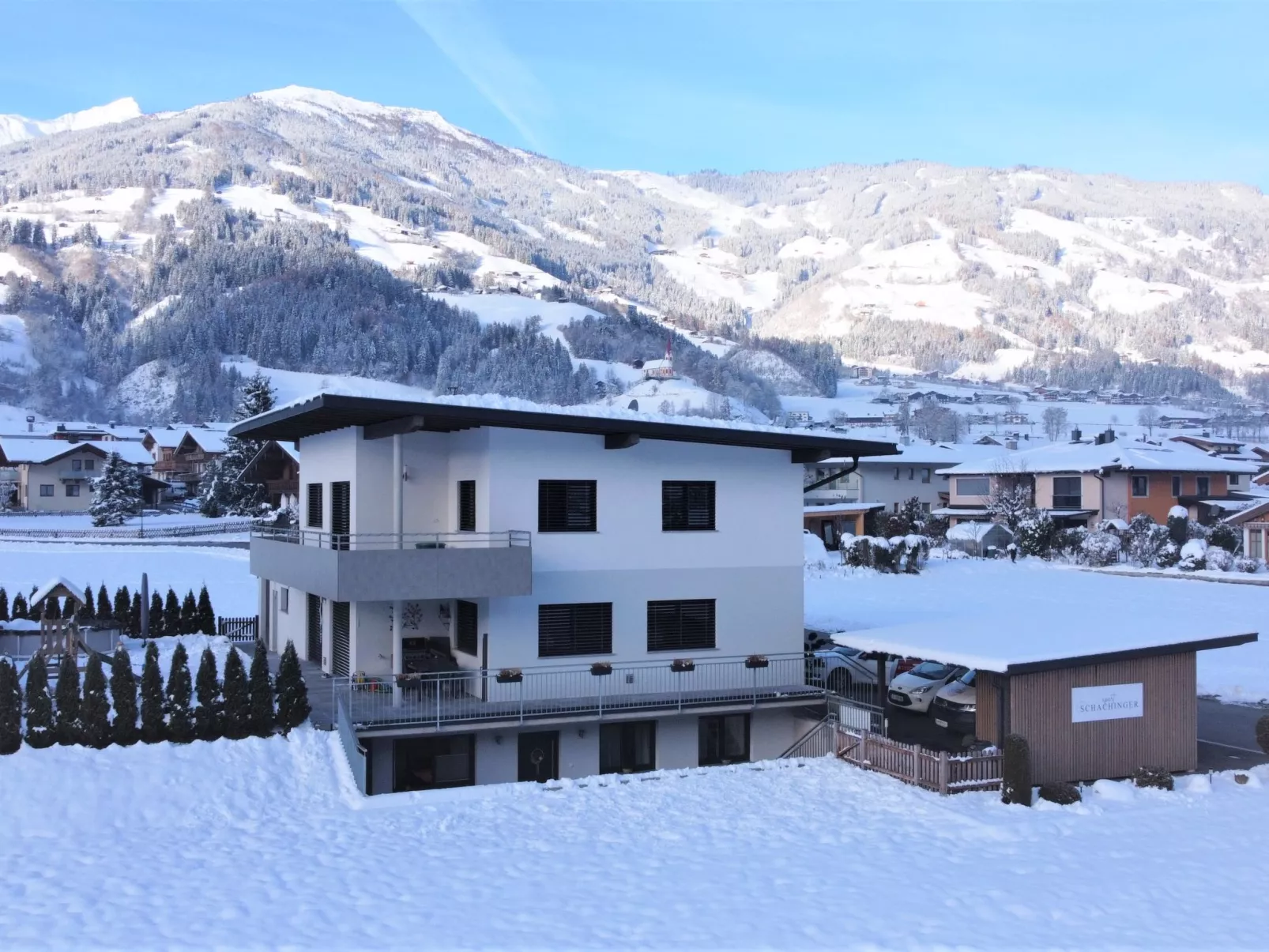 Apart Schachinger-Outside