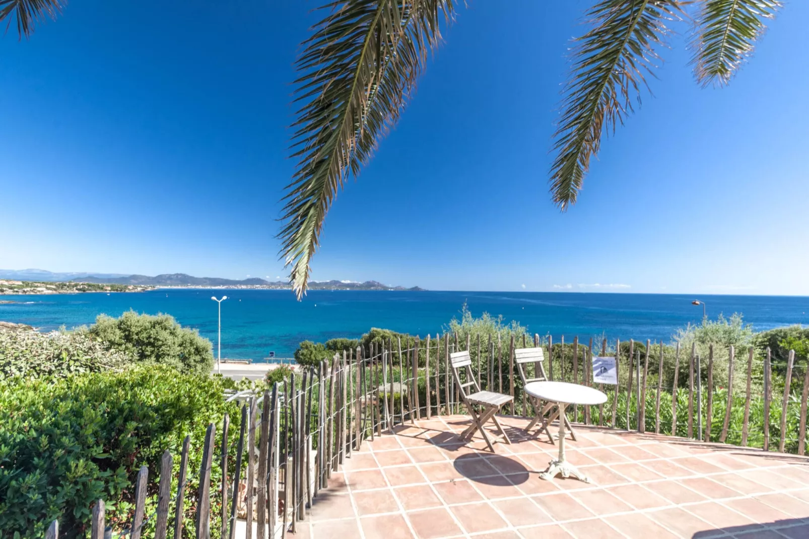 Villa Gaillarde 12 Pers-Gardens summer