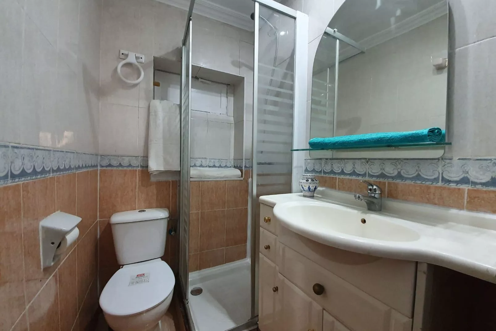 Casa San Sebastián de los Reyes-Bathroom