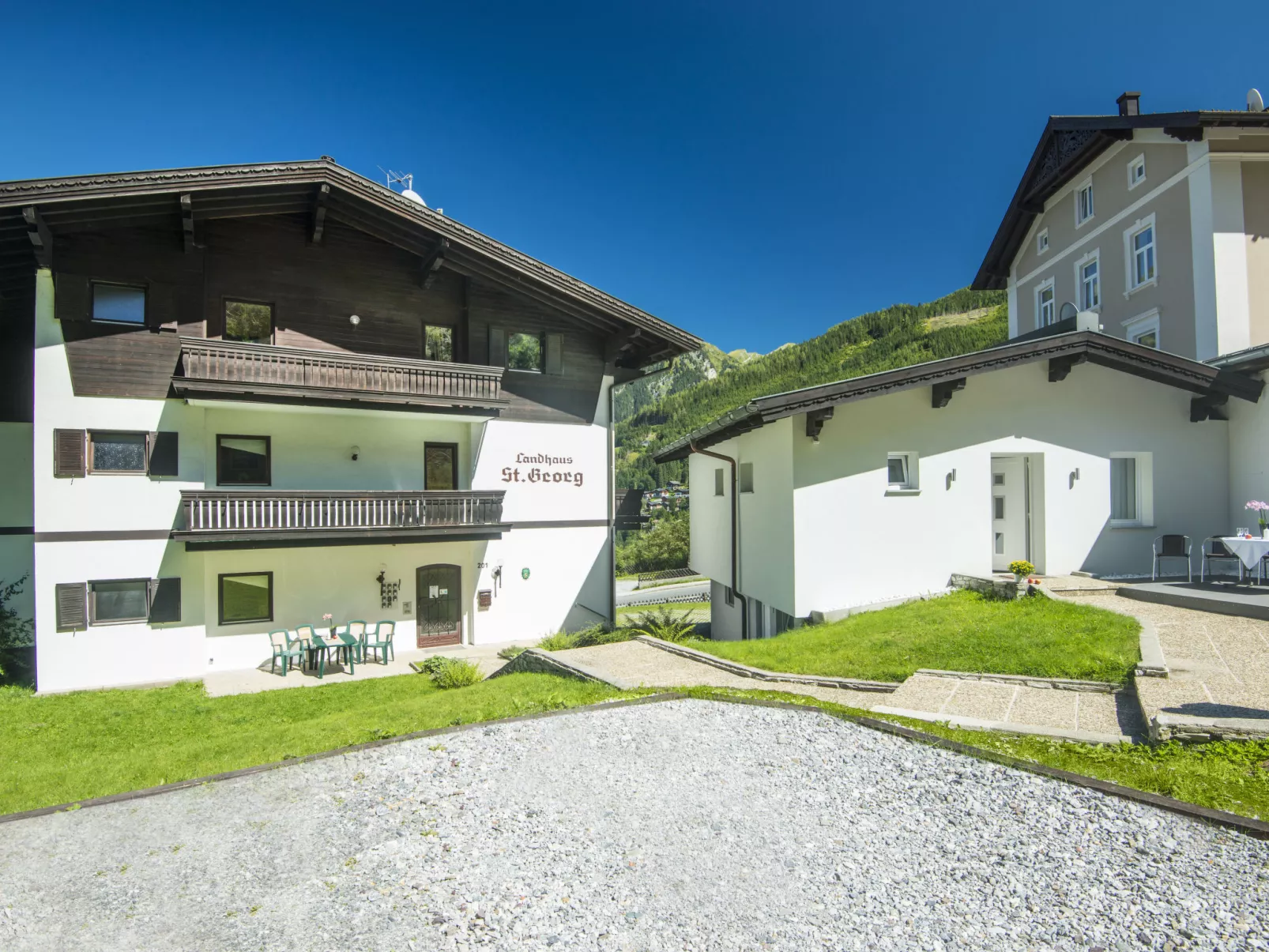 Landhaus St. Georg-Outside