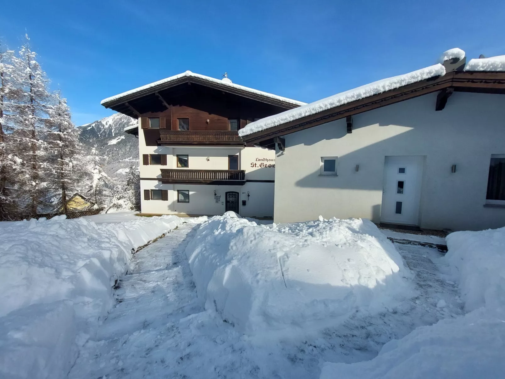 Landhaus St. Georg-Outside