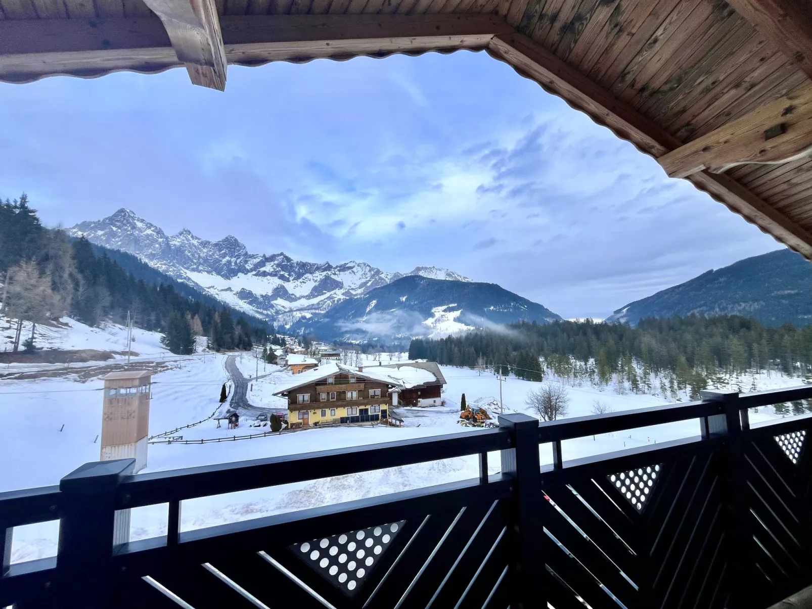 Dachstein Südwand-Outside