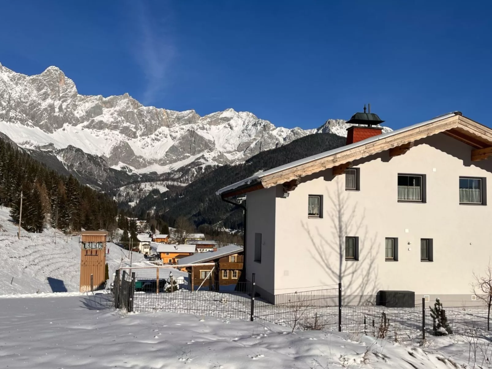 Dachstein Südwand-Outside