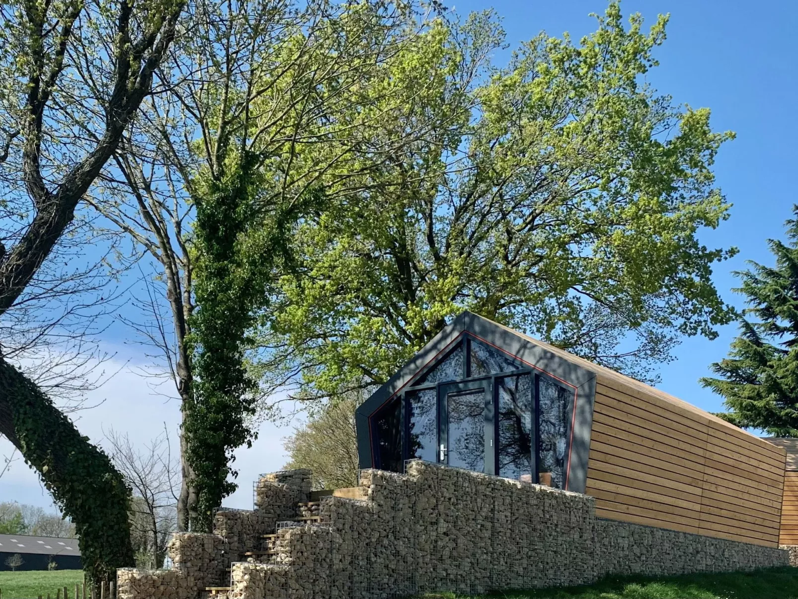 Solo Retreat 4-Outside