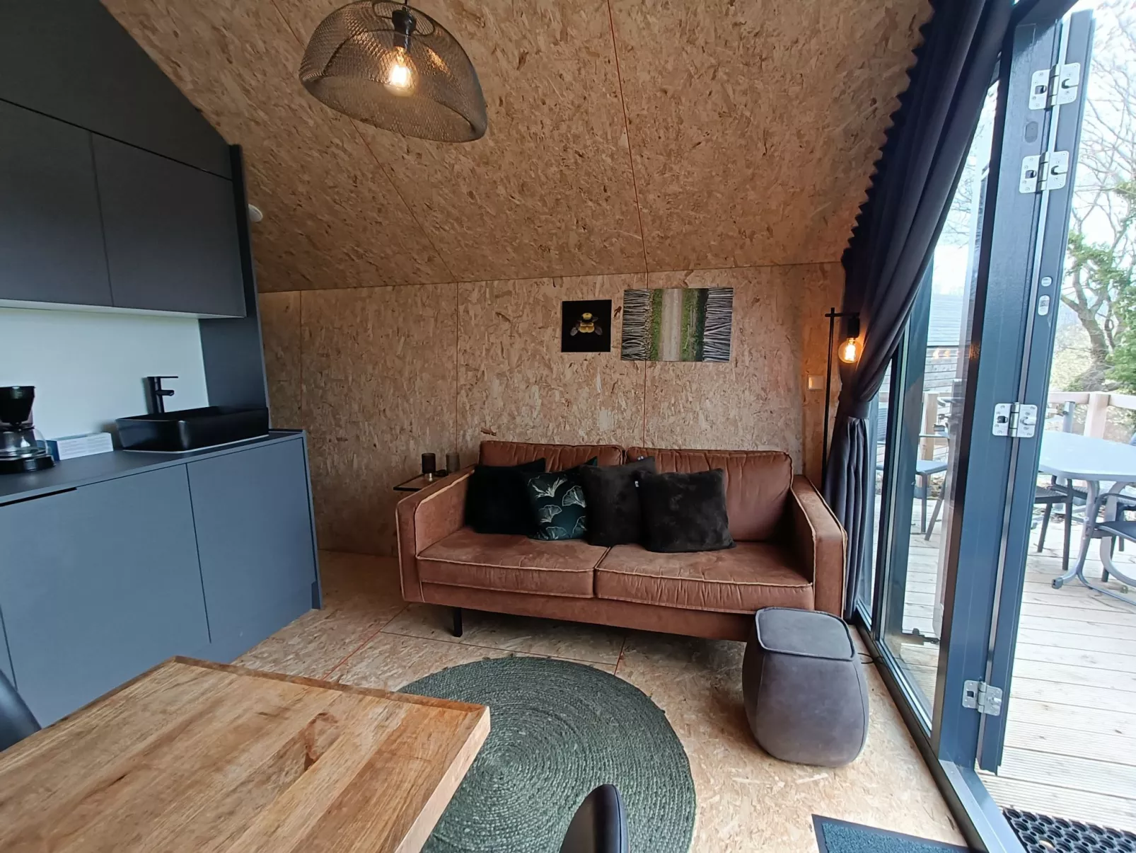Solo Retreat 4-Inside