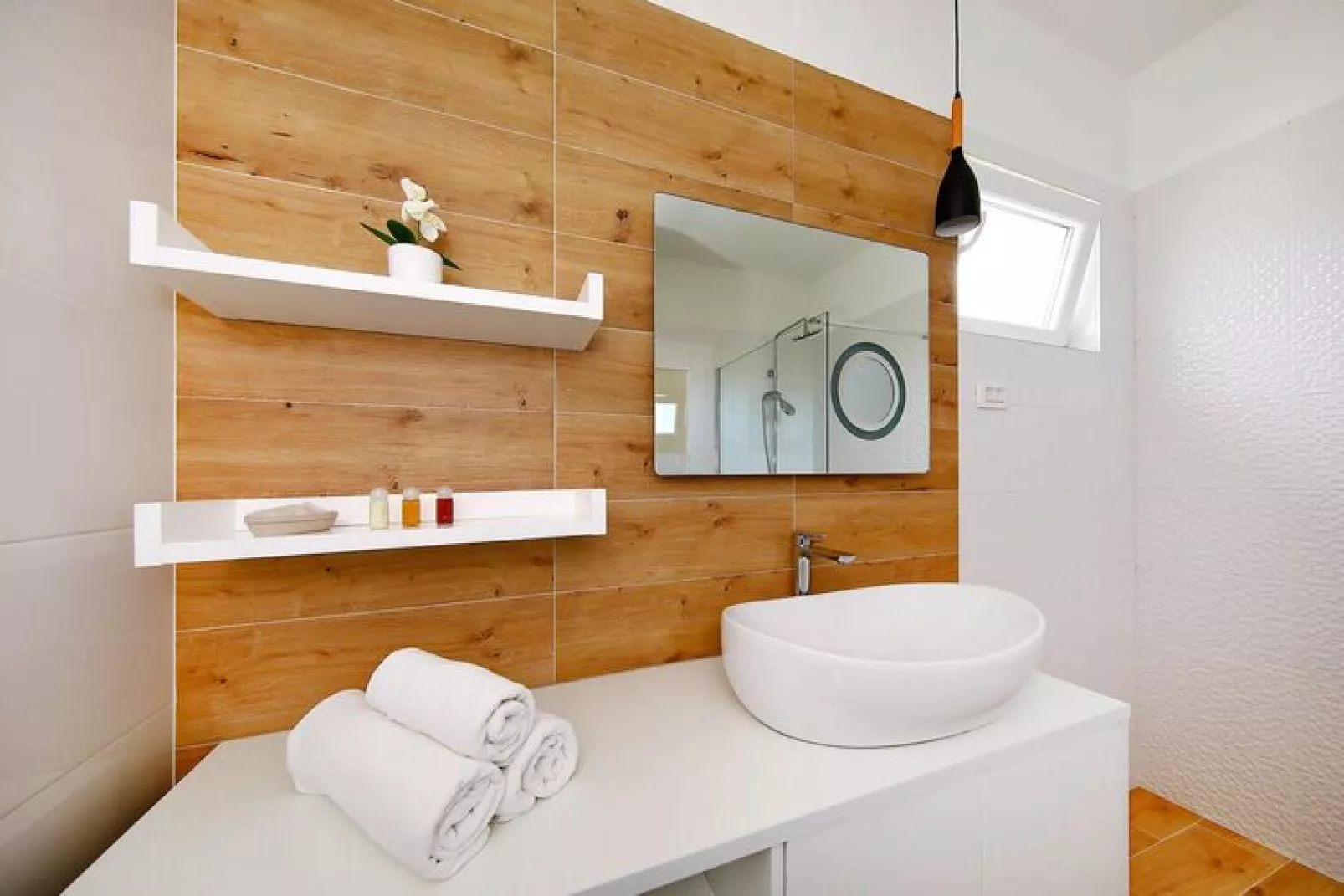 Holiday resort Vile Dalmacija, Preko-2-Raum-App., Superior 2+2, ca. 33 qm, für 4 Pers.-Bathroom