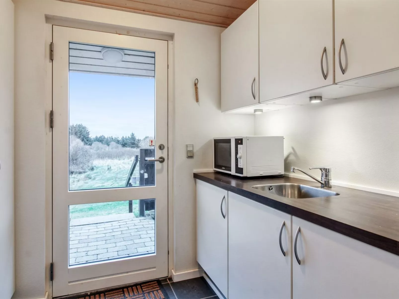 "Joris" - 1.5km from the sea-Inside