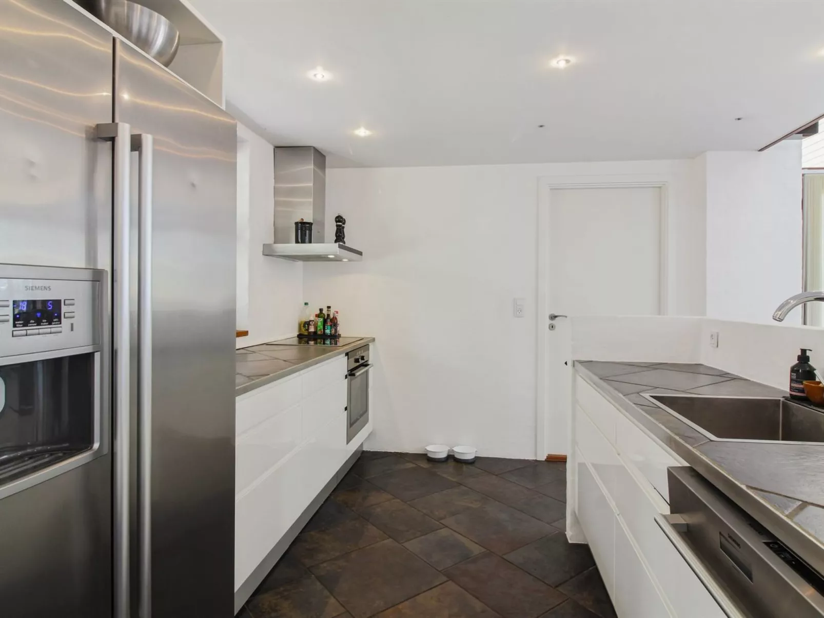 "Maiti" - 300m from the sea-Inside