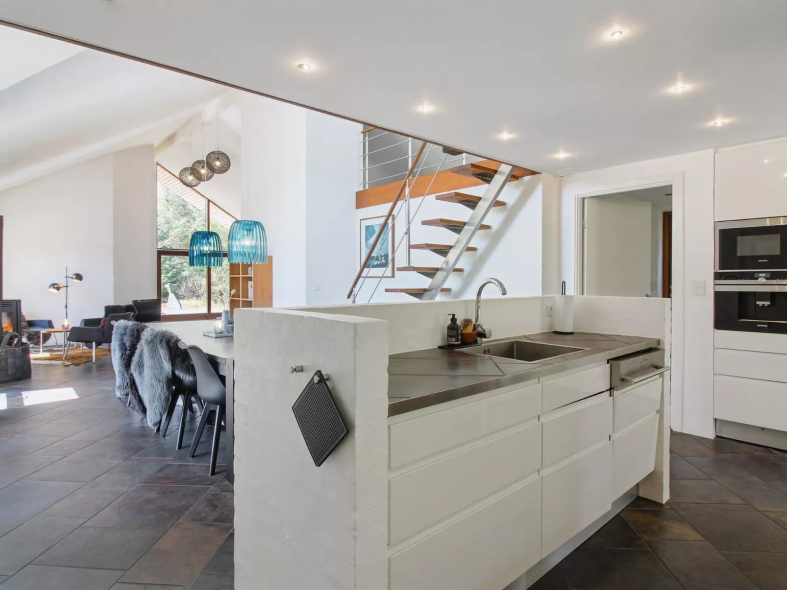 "Maiti" - 300m from the sea-Inside