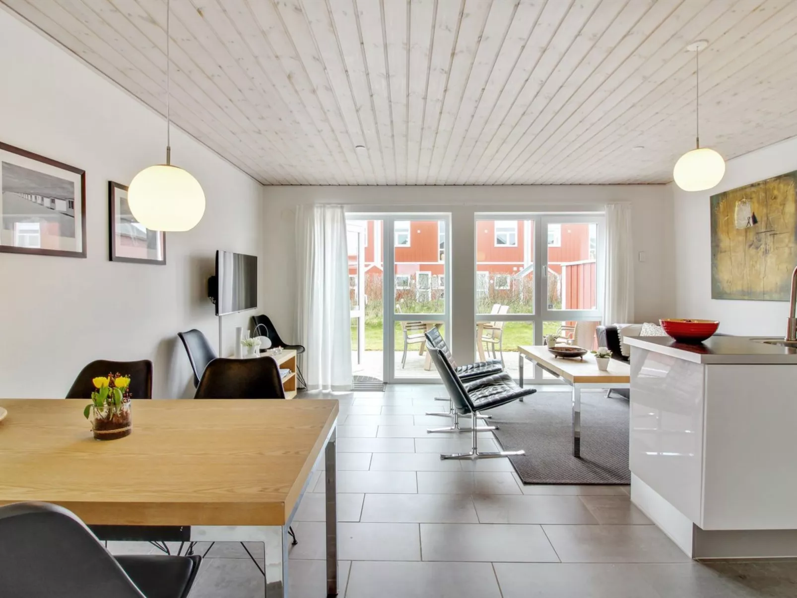 "Rikhard" - 800m from the sea-Inside