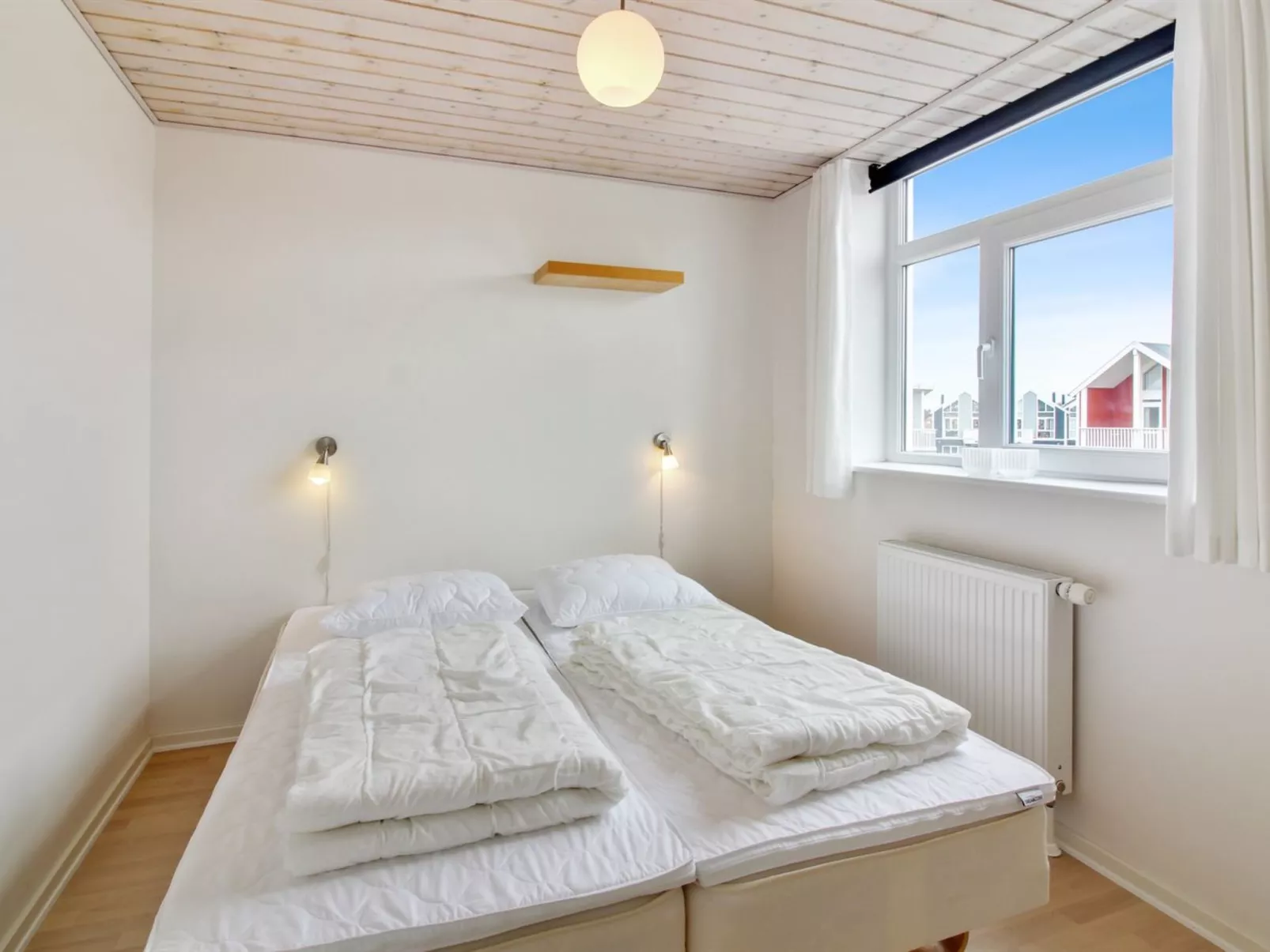 "Rikhard" - 800m from the sea-Inside