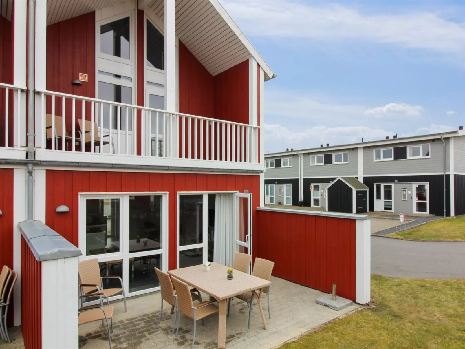 "Rikhard" - 800m from the sea-Outside