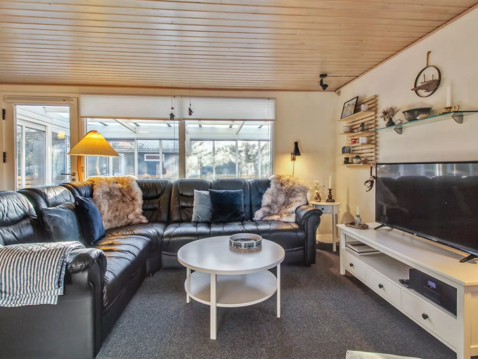 "Ilkka" - 2.1km from the sea-Inside