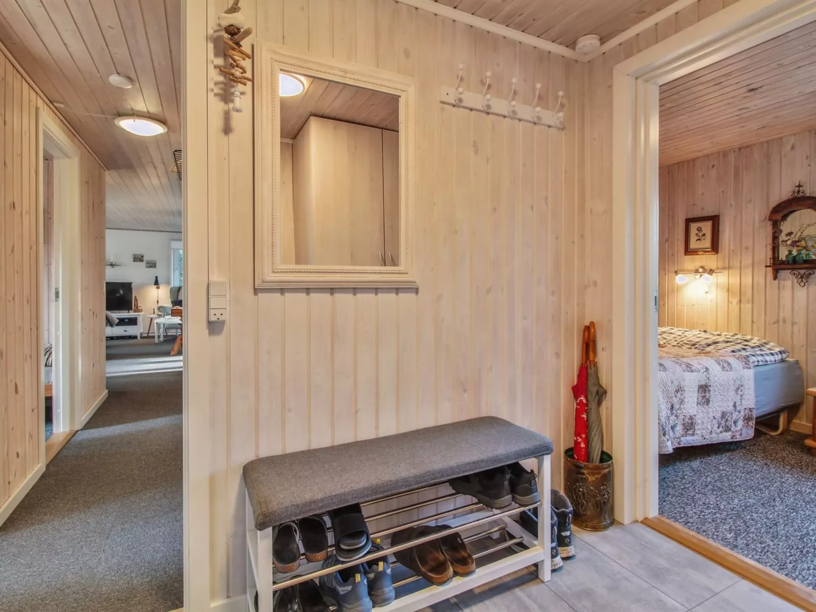 "Ilkka" - 2.1km from the sea-Inside