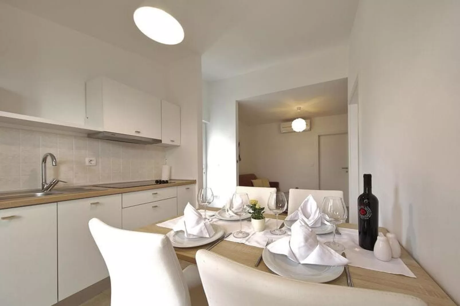 Holiday resort Vile Dalmacija, Preko-3-Raum-App., Classic 4+2, ca. 42 qm für 6 Pers.-Kitchen