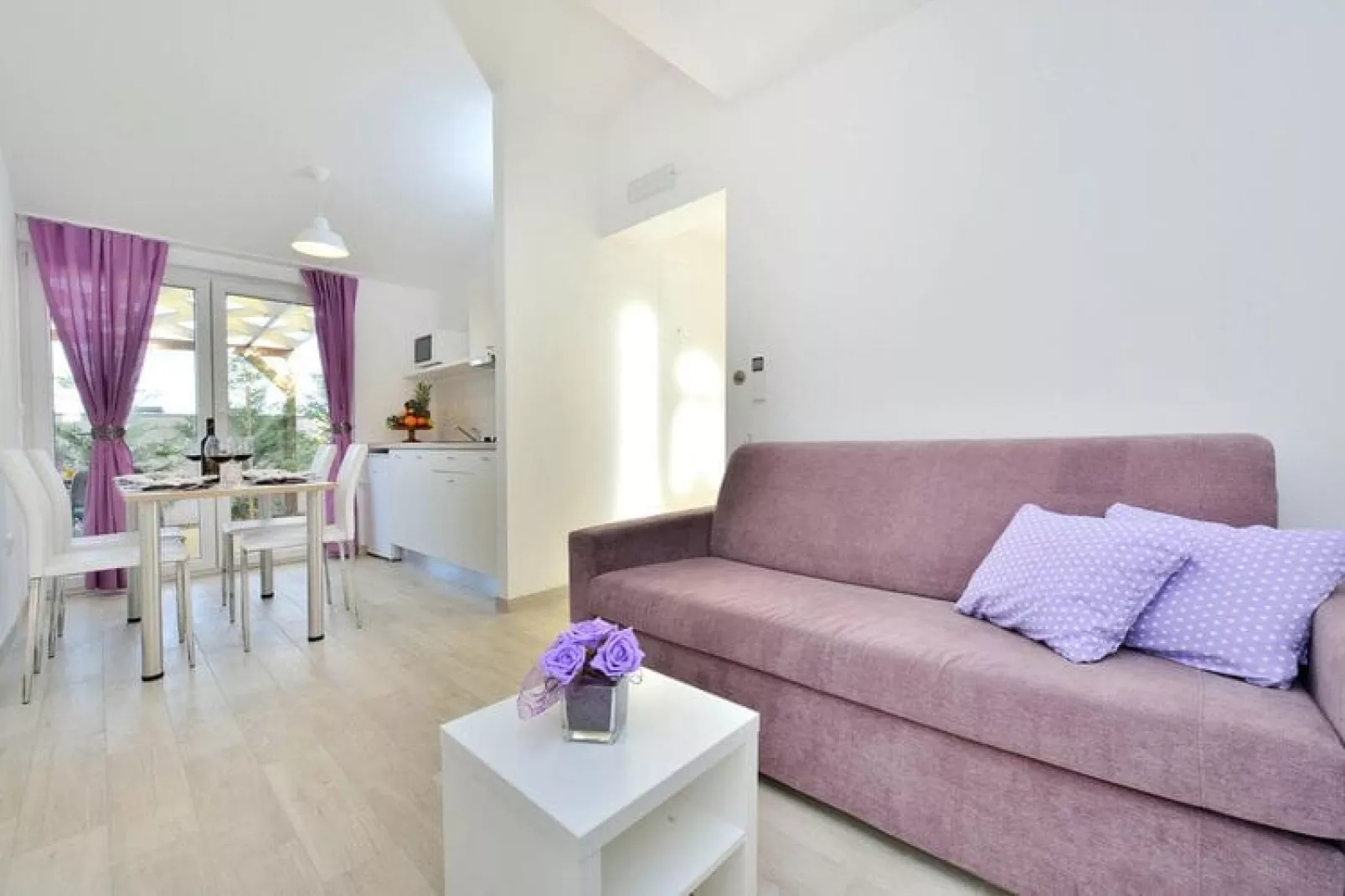 Holiday resort Vile Dalmacija, Preko-3-Raum-App., Classic 4+2, ca. 42 qm für 6 Pers.-Living room