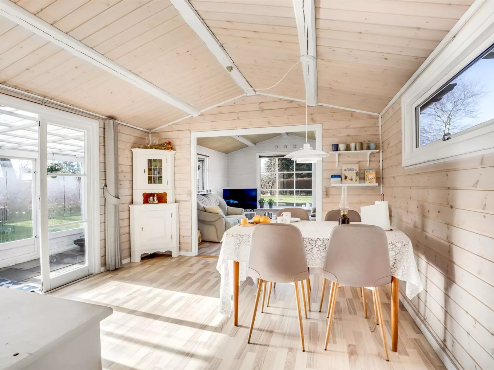 "Holte" - 750m from the sea-Inside