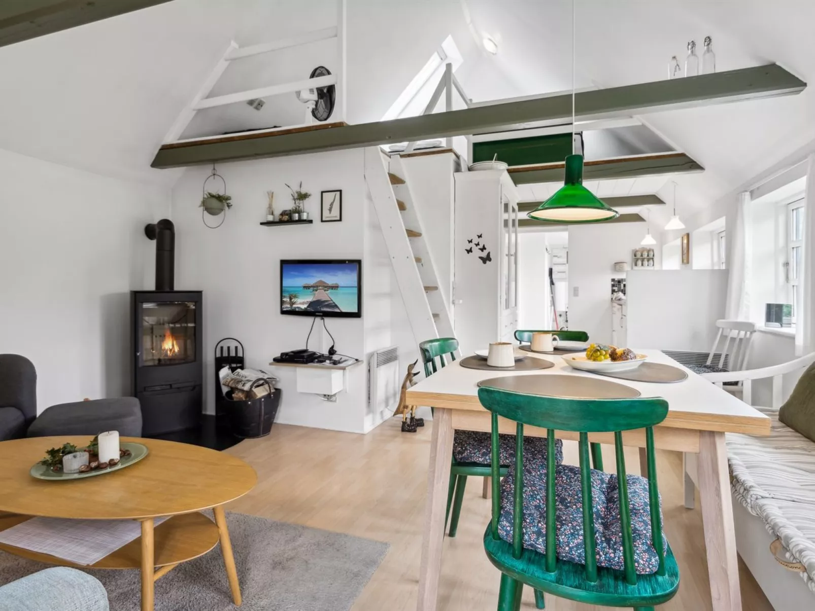 "Prohor" - 1.8km from the sea-Inside