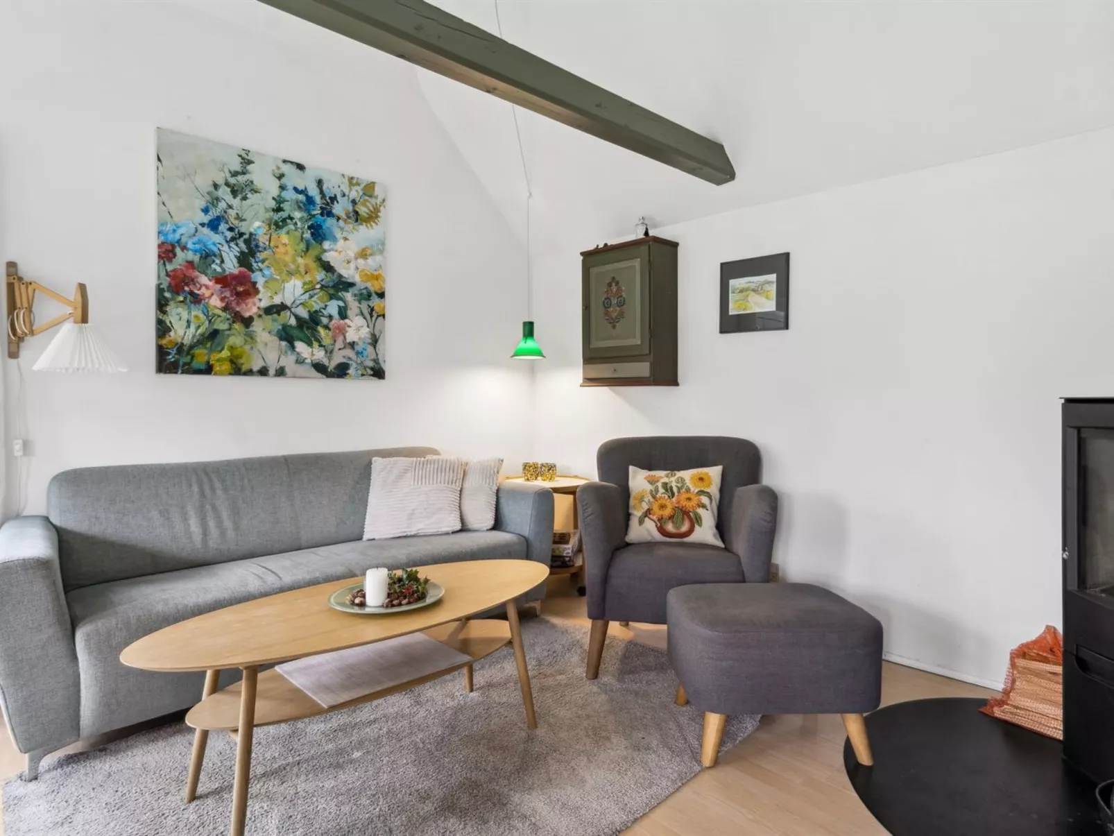 "Prohor" - 1.8km from the sea-Inside