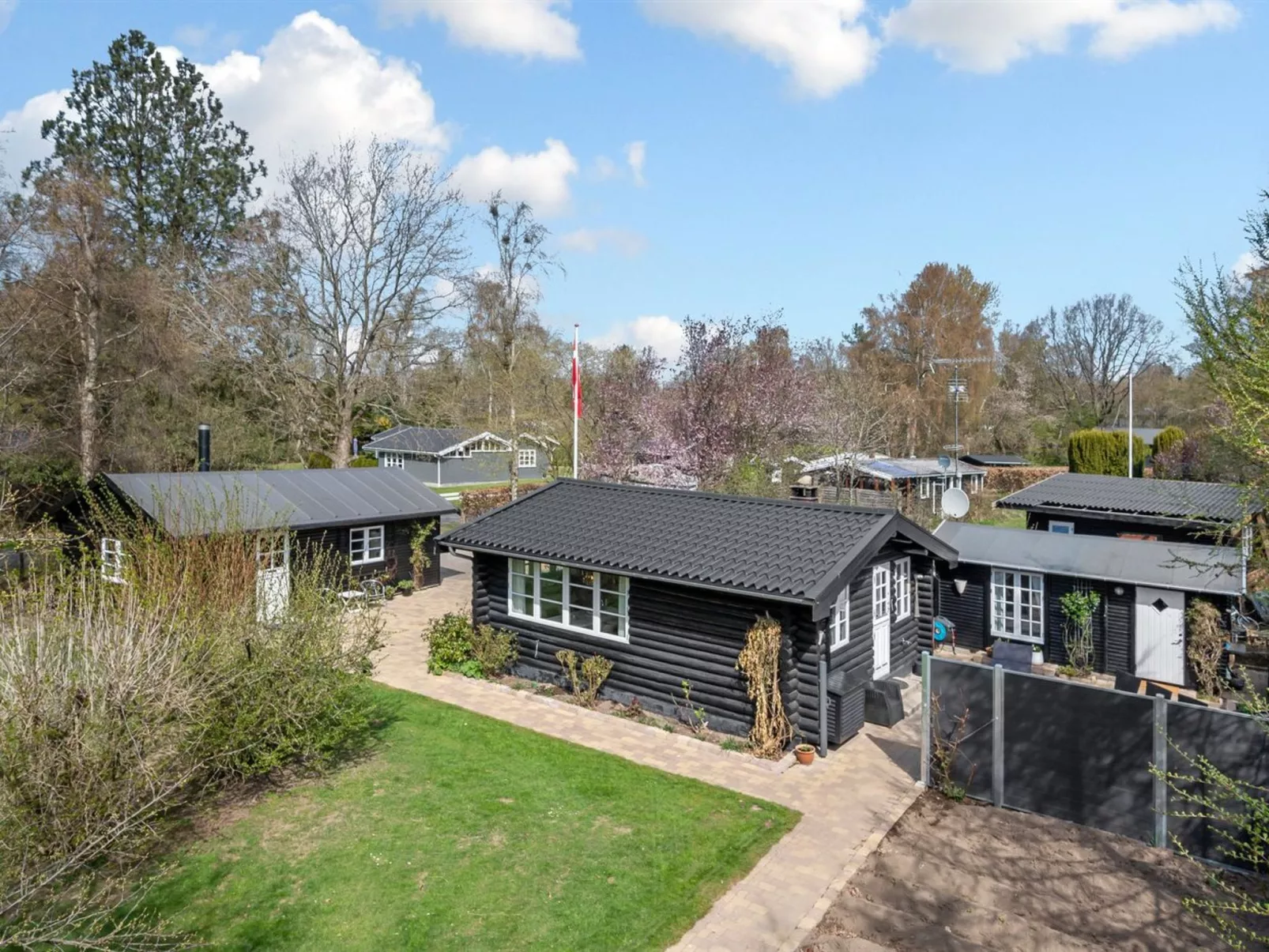 "Gunnhild" - 500m from the sea