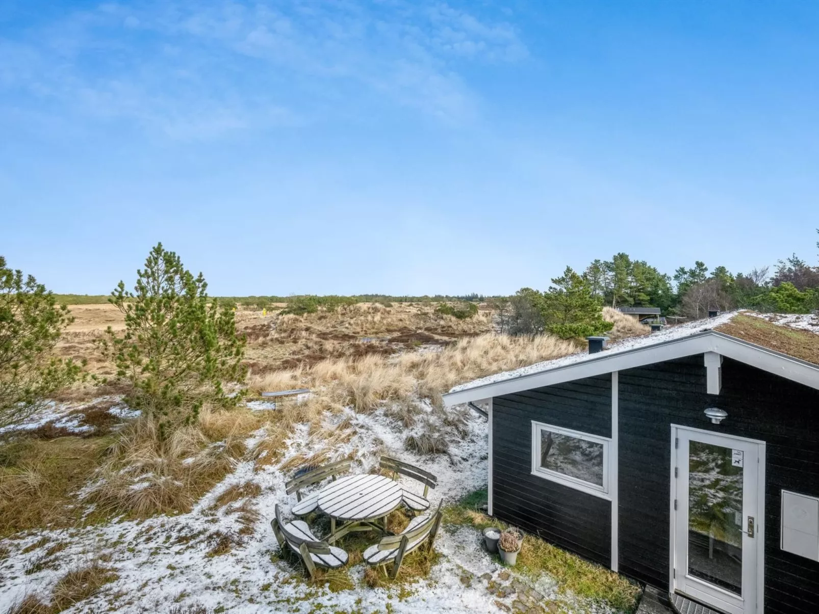 "Abiorn" - 2.5km from the sea-Outside