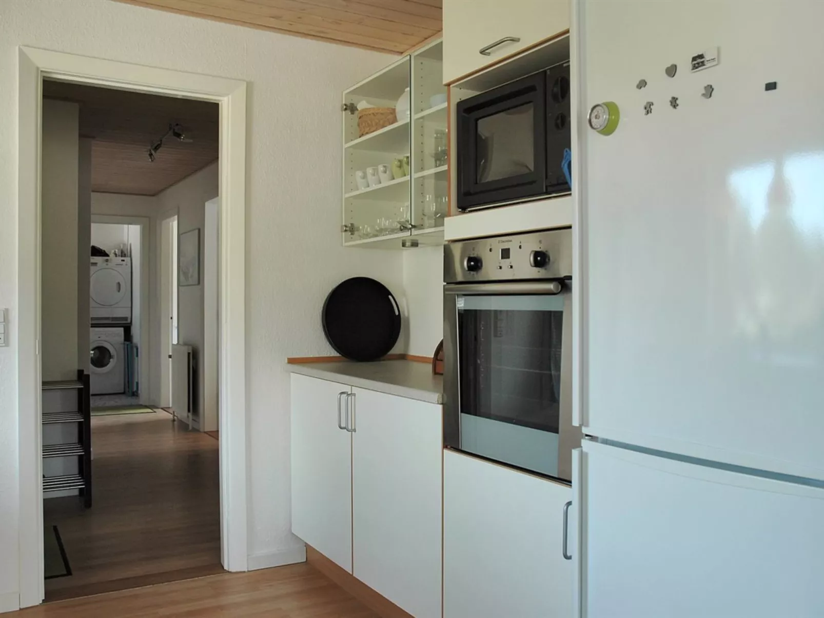 "Lavrans" - 2.5km from the sea-Inside