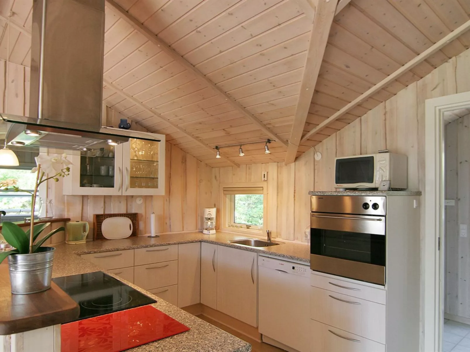 "Impi" - 1.5km from the sea-Inside