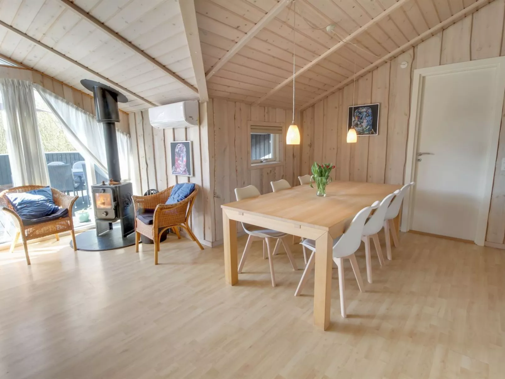 "Impi" - 1.5km from the sea-Inside