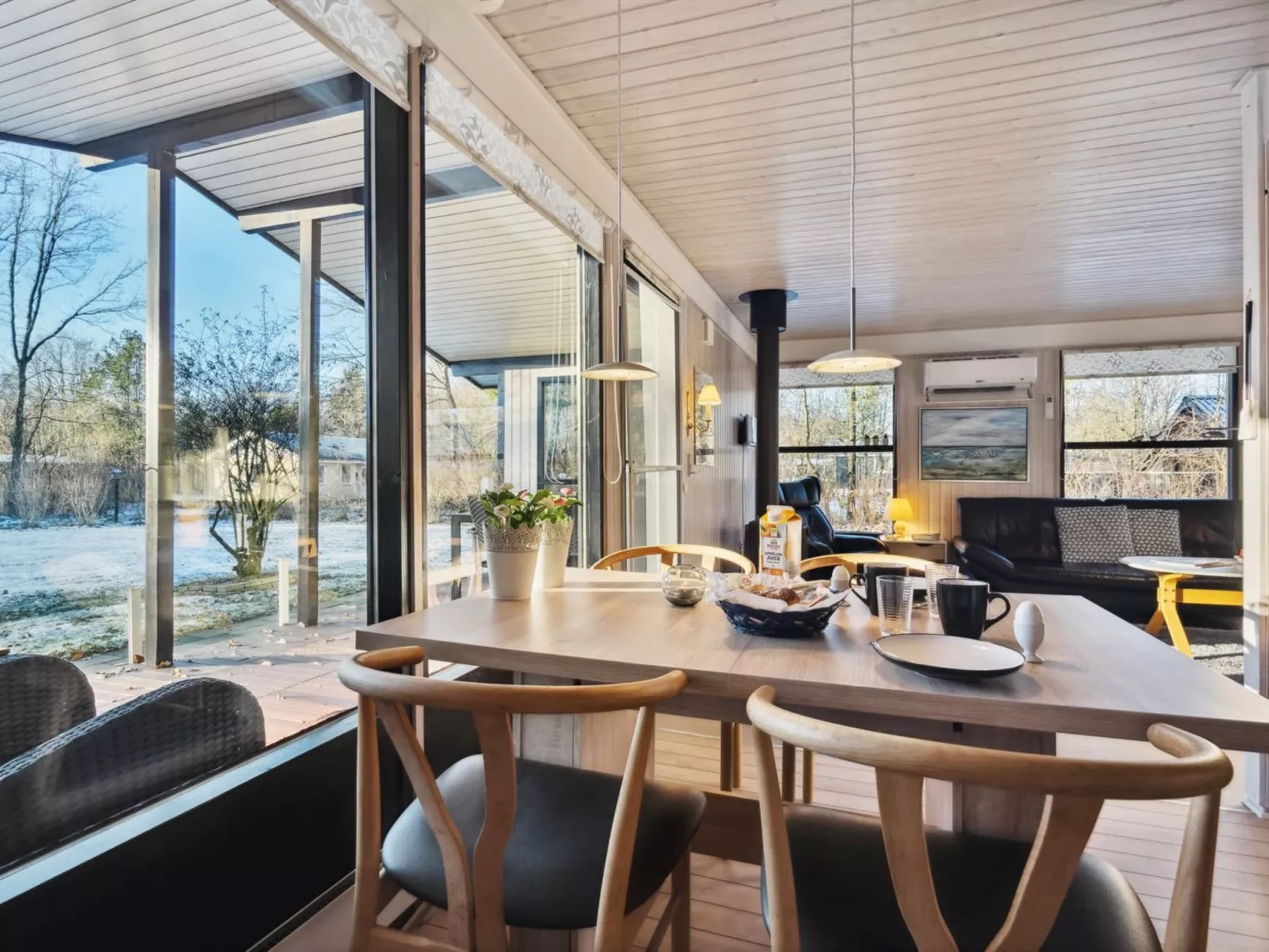 "Mijat" - 30km from the sea-Inside
