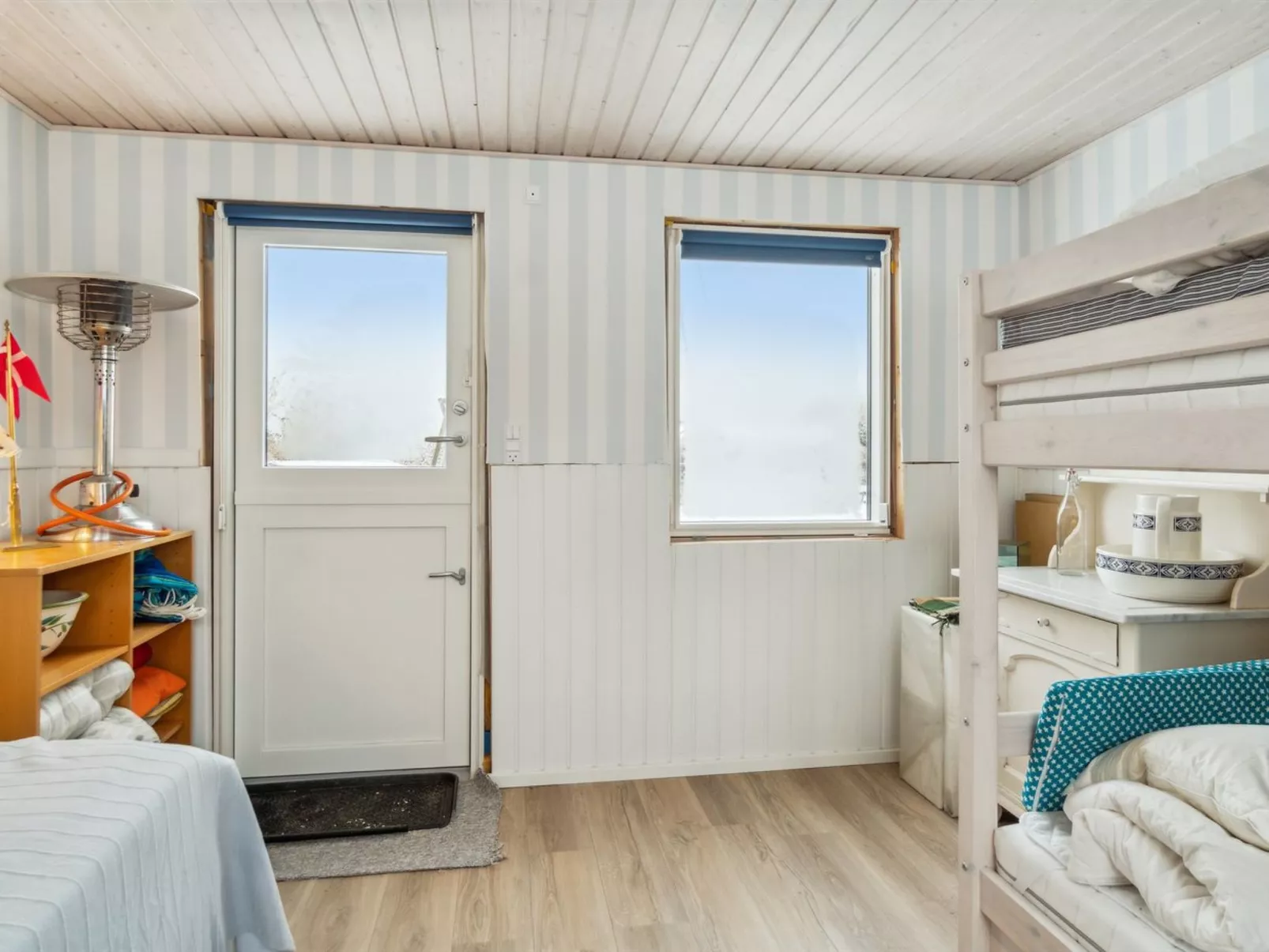"Oskari" - 175m from the sea-Drinnen