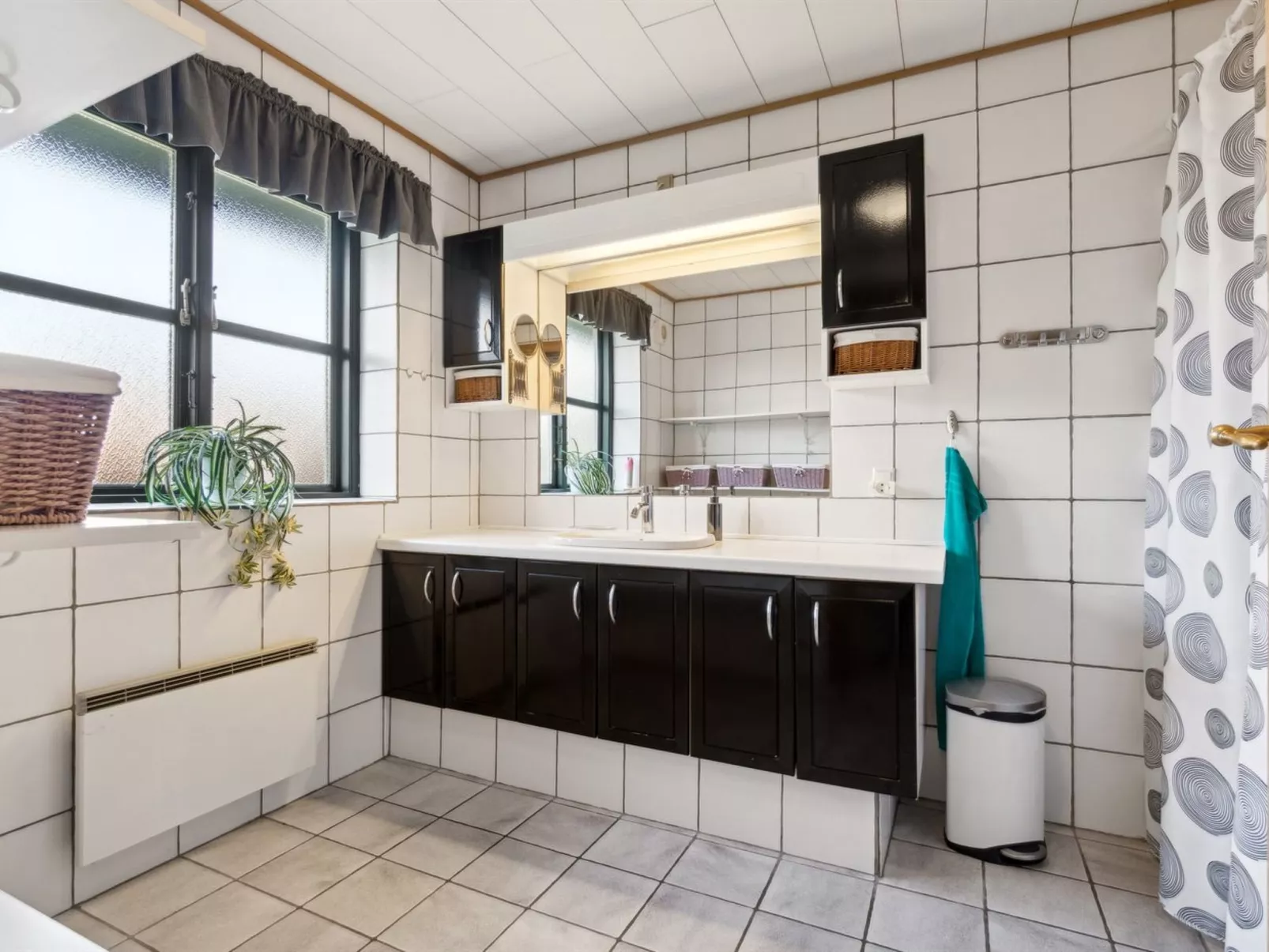 "Josie" - 700m from the sea-Drinnen