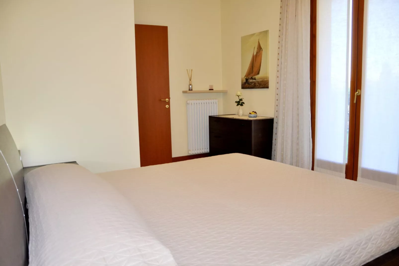 Lady Anna Tre-Bedroom