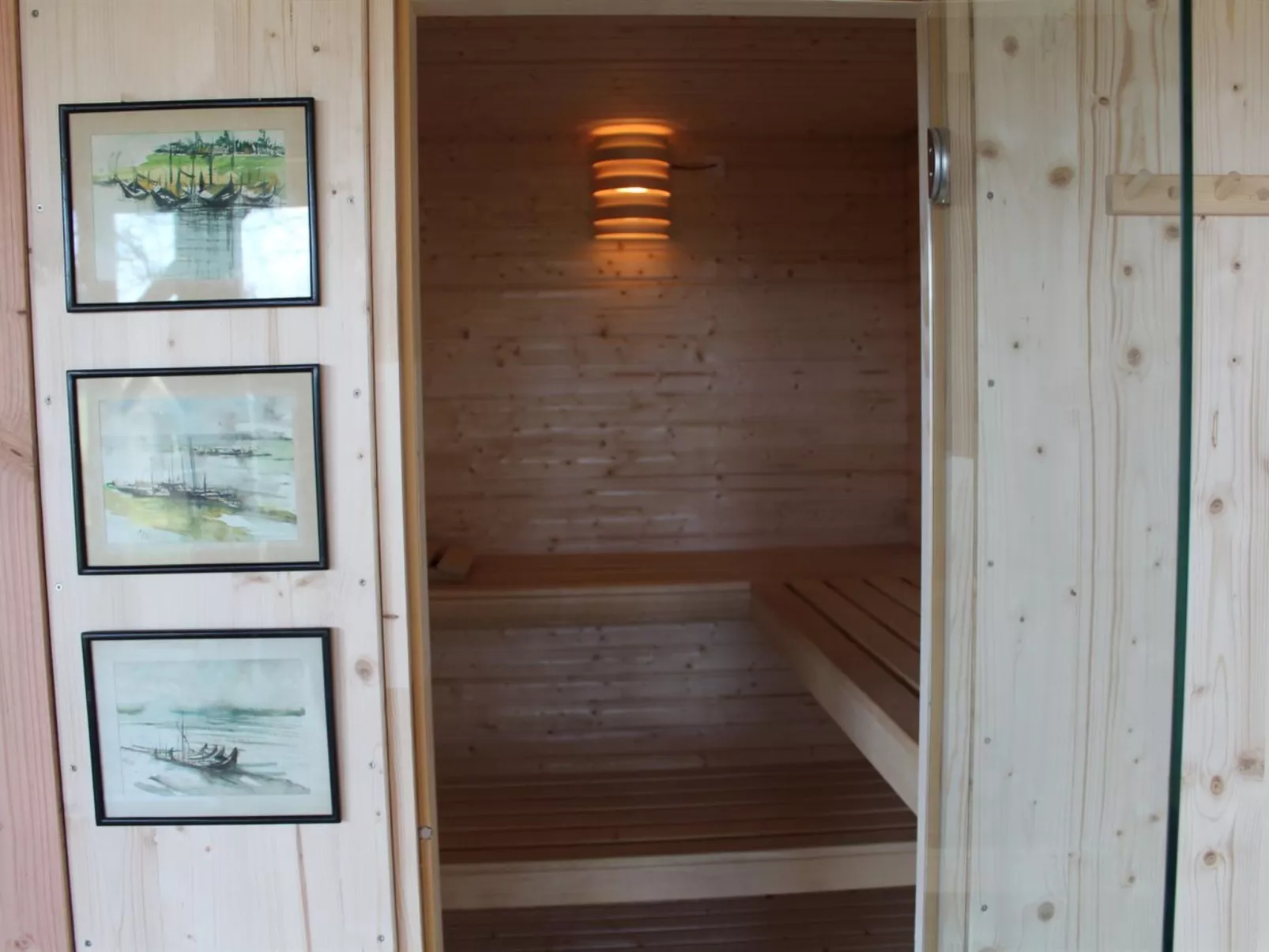 "Hoimar" - 400m from the sea-Inside